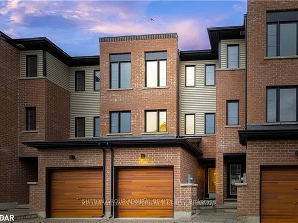 45 Hay Ln, Barrie, ON L9J 0T6