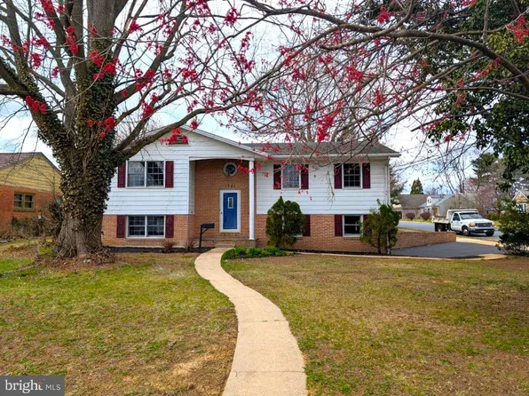 1761 Scotland Ave, Chambersburg, PA 17201