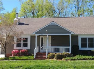 607 Huntington Dr, High Point, NC 27262