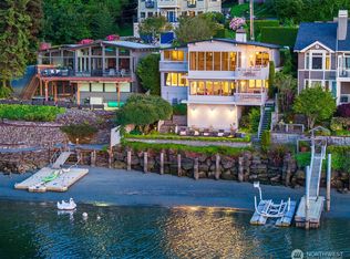 3510 W Commodore Way, Seattle, WA 98199