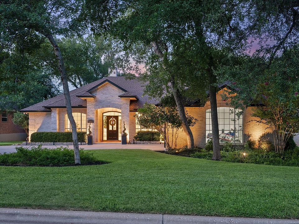 1st image of 30115 Sawgrass Trl