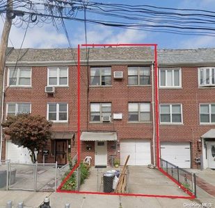 22-58 47th Street, Long Island City, NY, 11105