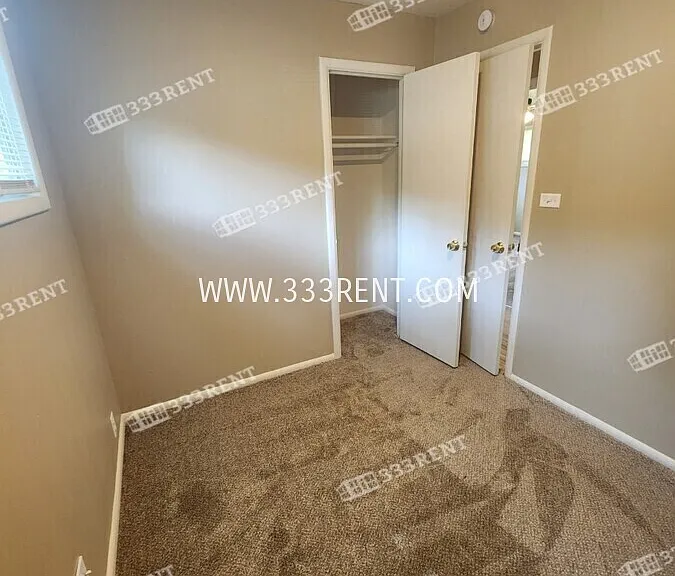11012 Newton Ave — Photo 9