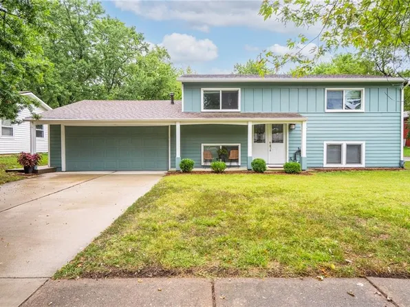 1403 Davis Rd, Lawrence, KS 66046