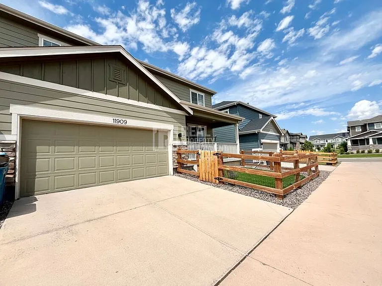 11909 Norfolk Ct — Photo 14