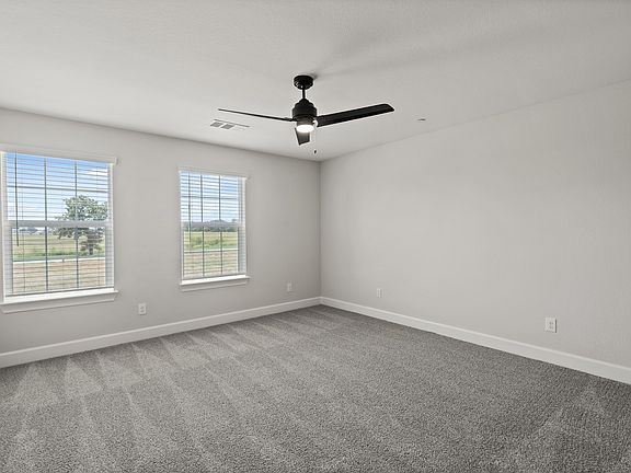 4th image of 760 Carson Ln