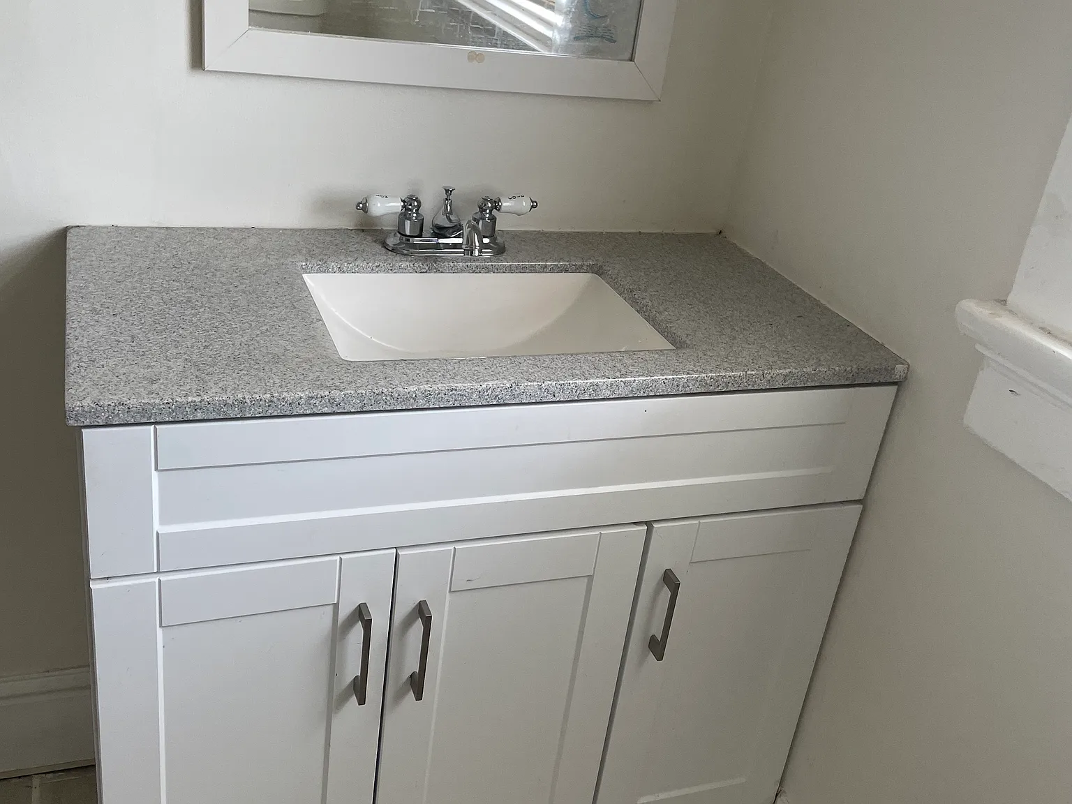 3 bed, 1608 sqft, $1,950 — Photo 2