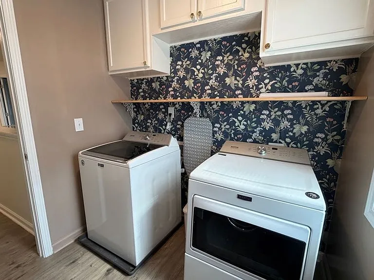 1097 Sapphire Dr — Photo 13