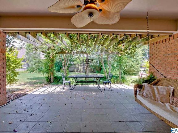 5th image of 2600 Redfield Ct SE