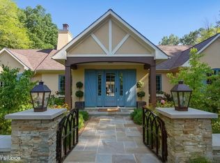 8995 Warren Woods Rd, Lakeside, MI 49116