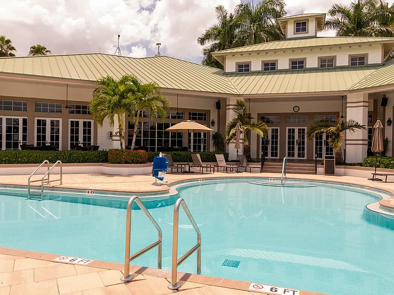 3950 Loblolly Bay Dr #402 — Photo 31