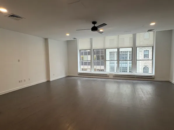44 W 56th St APT 4, New York, NY 10019