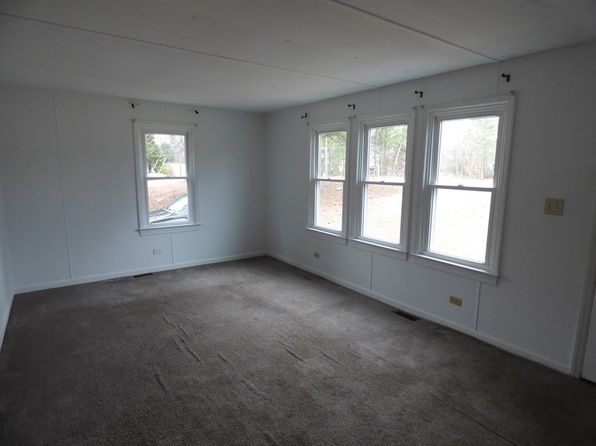 1078 Pine Height Trl, Halifax, VA 24558