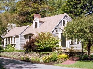 27 Gingerbread Hl, Marblehead, MA 01945