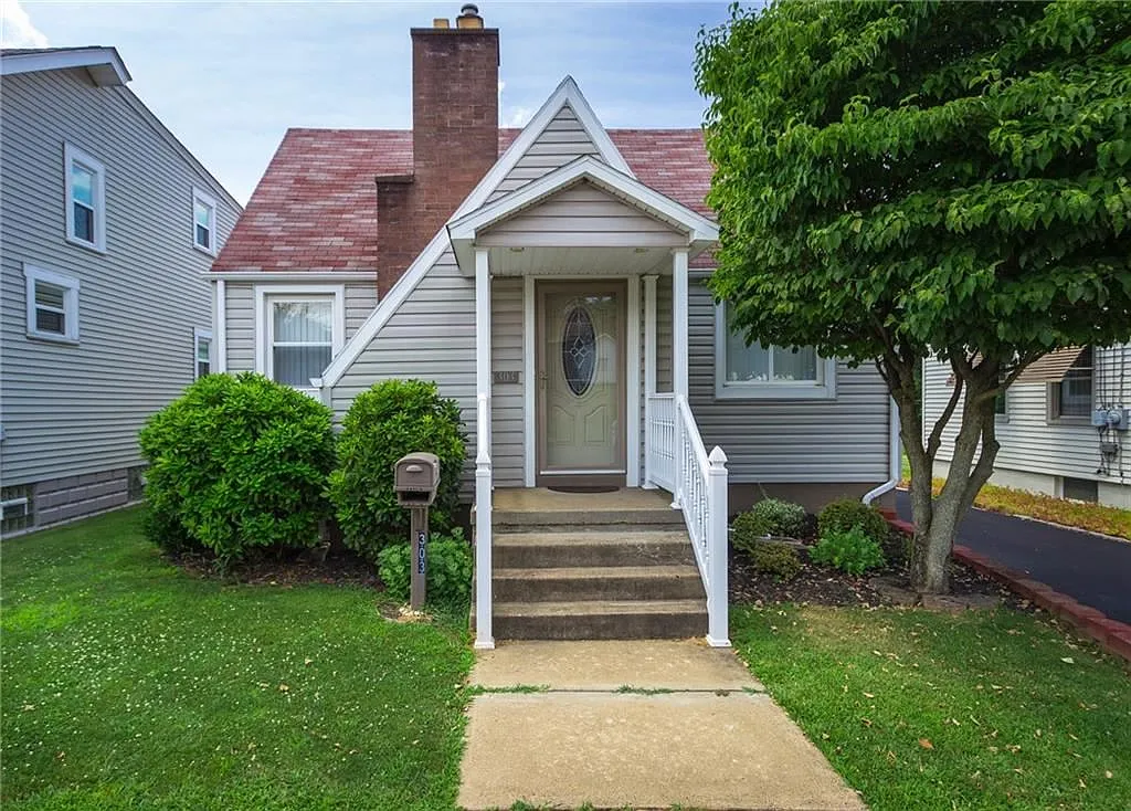 303 N 16th Ave photo 1