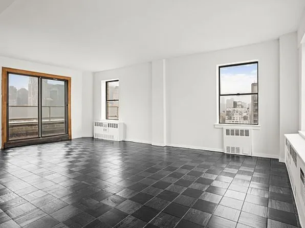 167 East 67th Street image 10 of 33