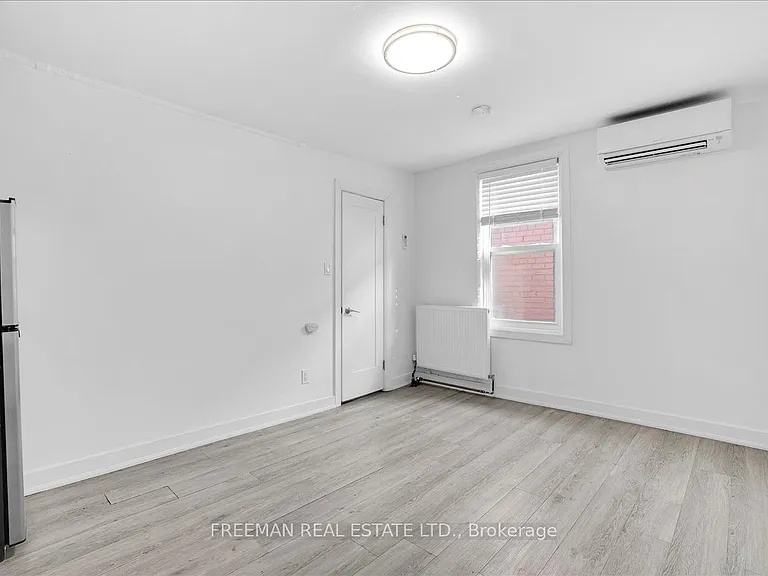15 Thorburn Ave #204 — Photo 6