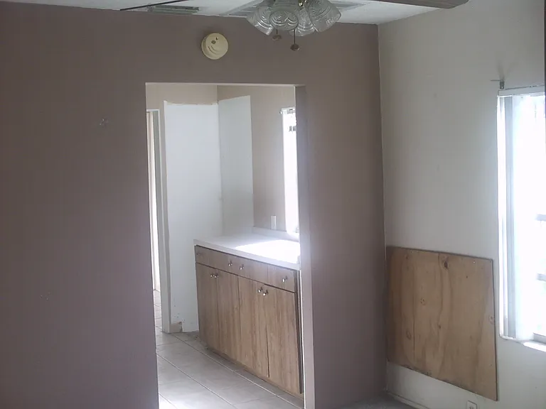 1328 Illinois Ave — Photo 6