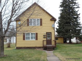 617 1st St, Proctor, MN 55810