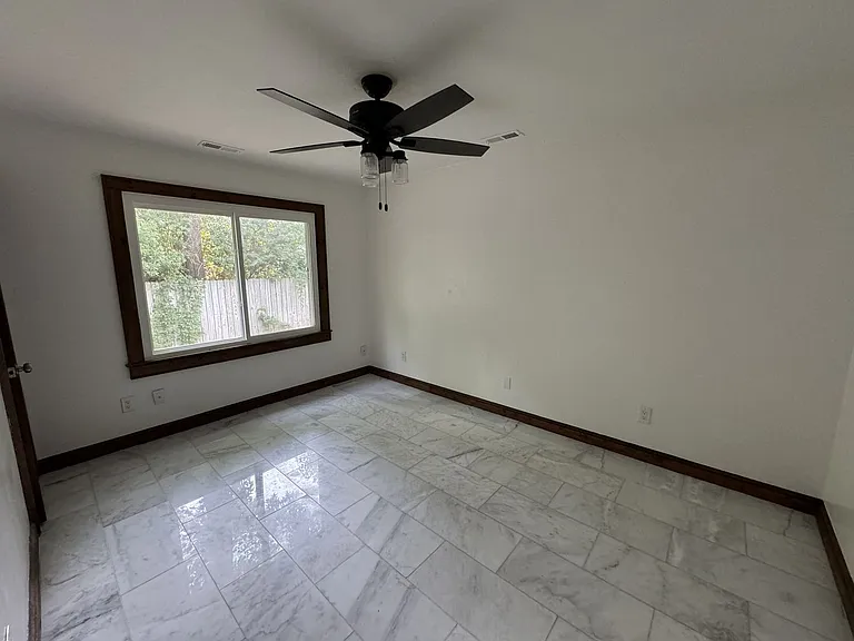 2112 Munden Point Rd — Photo 32