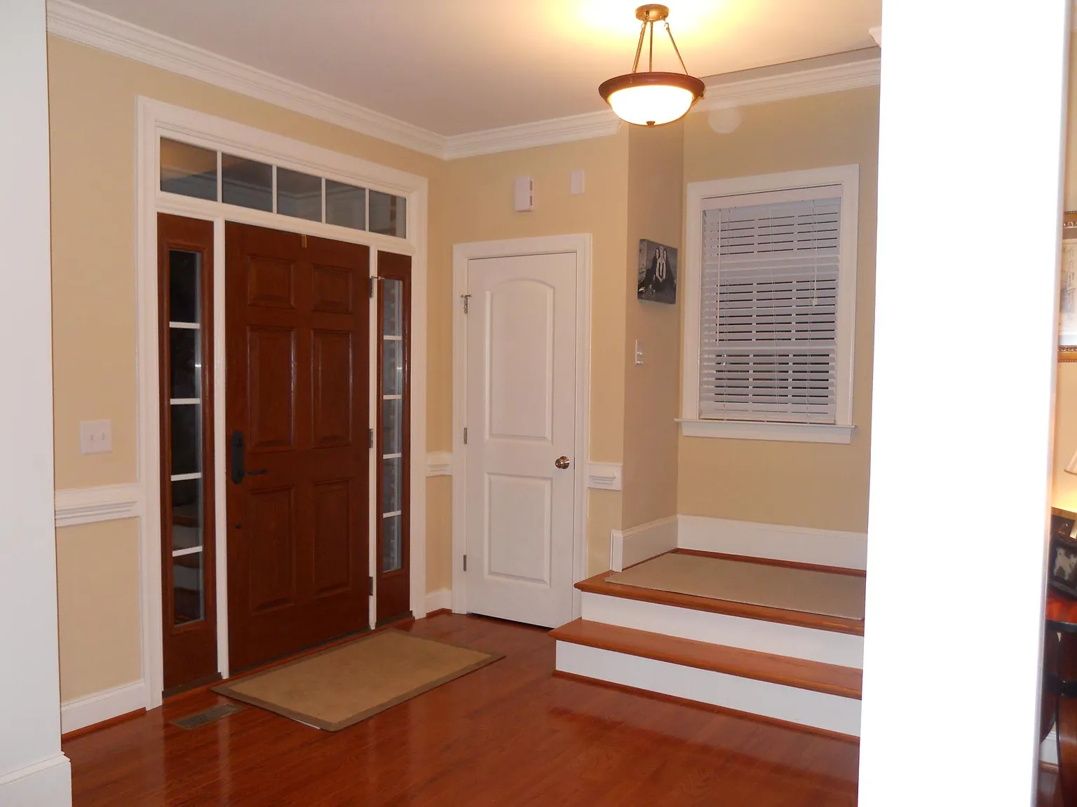 4 bed, 3.5 bath, 3051 sqft, $3,550 — Photo 2