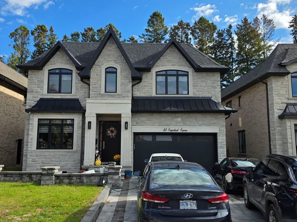 41 Sugarbush Sq, Toronto, ON M1C 3M6