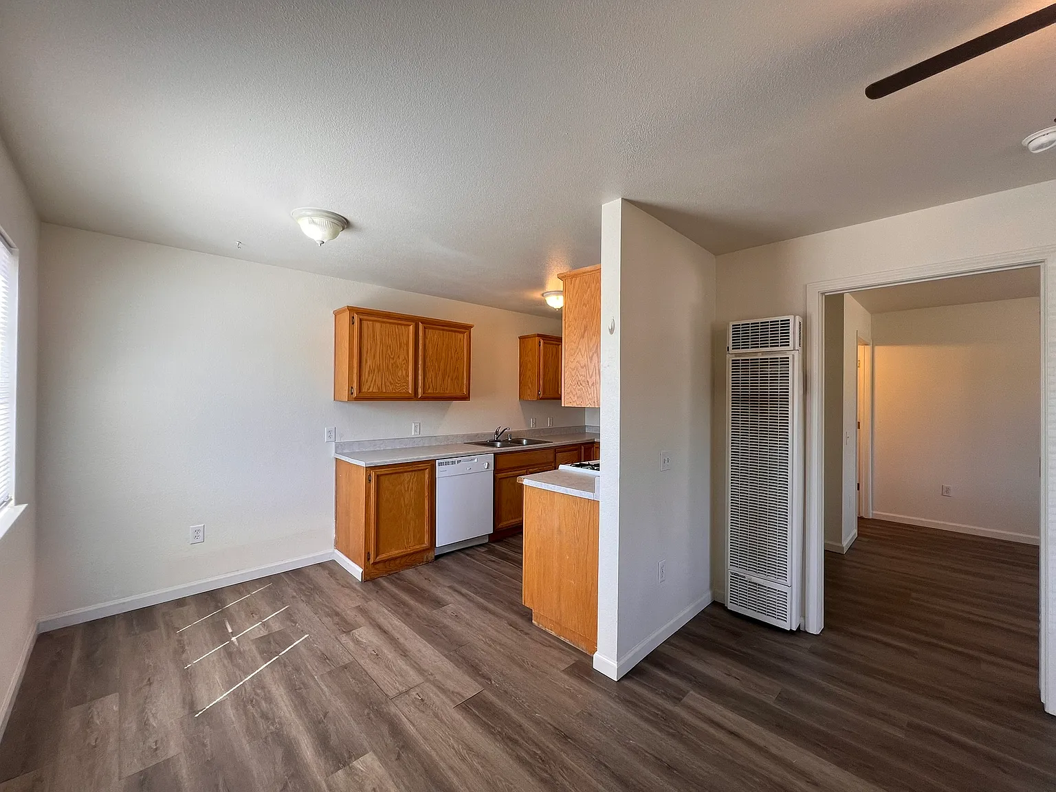 Cedar Apartments — Photo 4