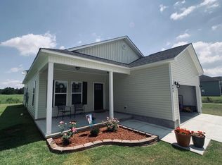900 Jade Ln, Greenville, NC 28590