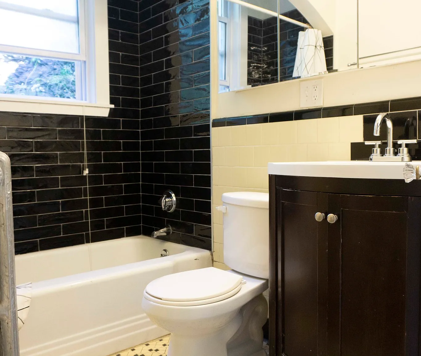 5 bed, 1600 sqft, $5,400 — Photo 3
