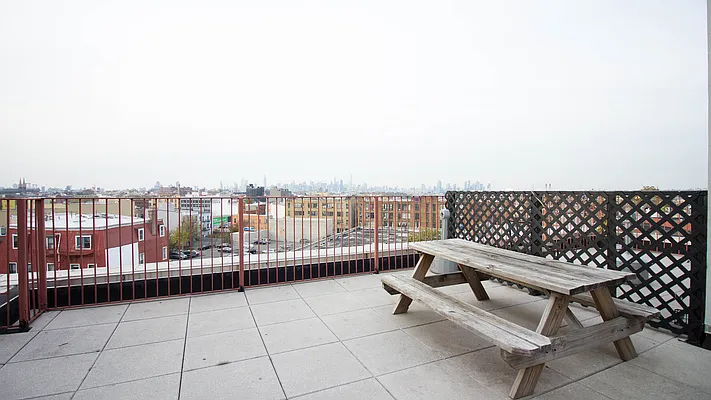 Rented by Nooklyn NYC LLC | media 9