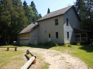 409 Green Garden Rd, Marquette, MI 49855