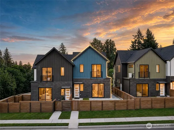 18603 104th Avenue NE #B, Bothell, WA 98011