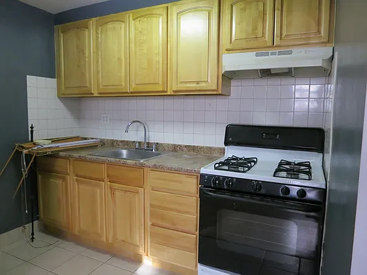 Rented by Signature Spaces NYC Corp | media 44