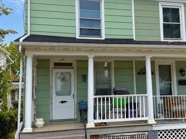 34 Ridge Ave, Hanover, PA 17331