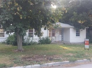 5024 Marks Pl, Fort Worth, TX 76116