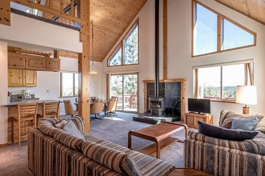 (*old photo) Great room - Rug removed