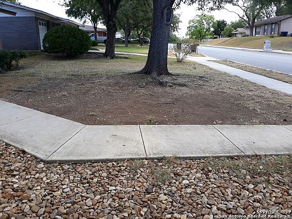3rd image of 4619 Cambray Dr