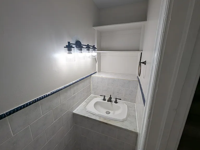 57 Ferry St #1 — Photo 26