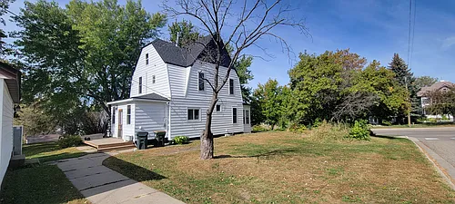444 Minnesota Ave E Photo 1