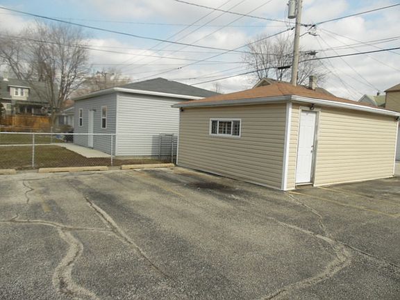 3rd image of 1014 Dunlop Ave #3