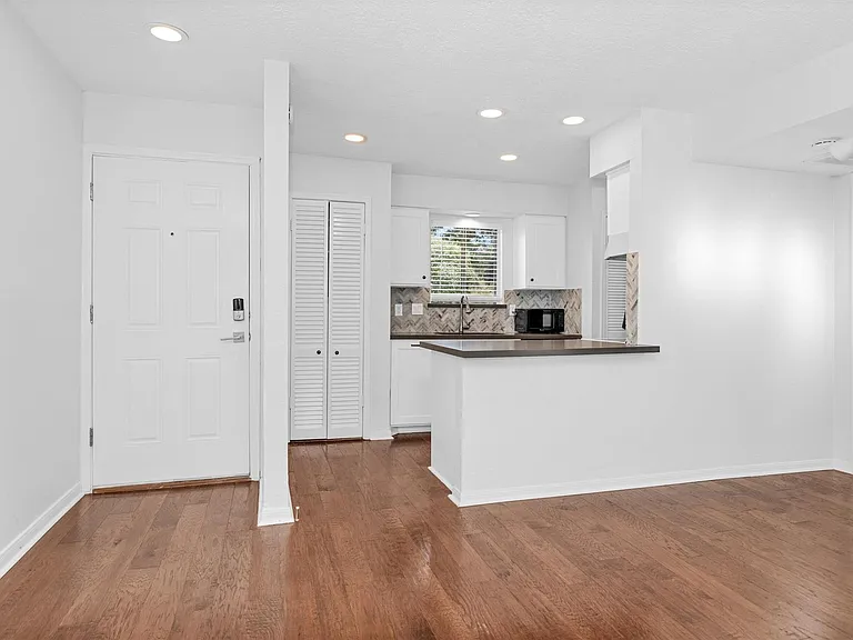 12100 Melville Dr #708G — Photo 7