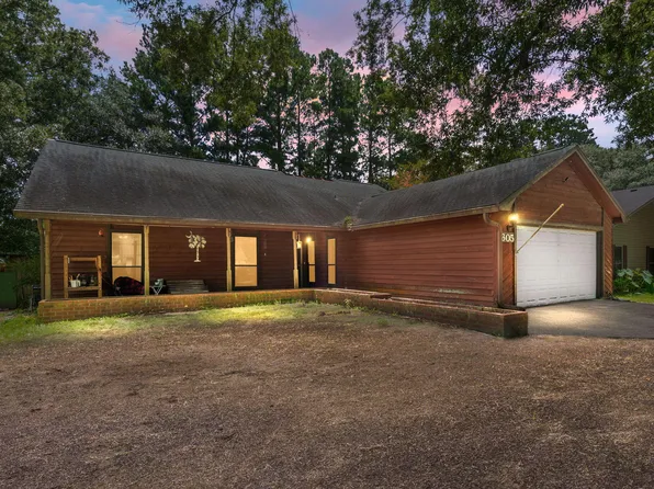 605 Woodward Blvd, Summerville, SC 29483