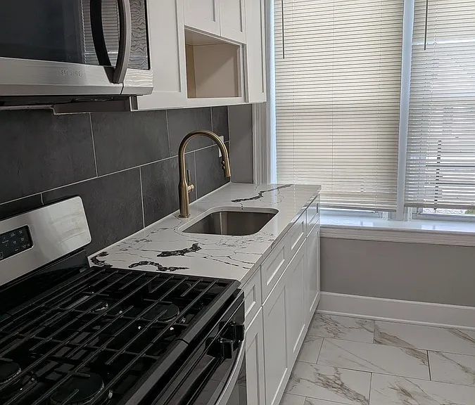 315 William St — Photo 8