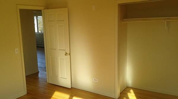 2nd image of 1111 Broadway Ave APT 1S