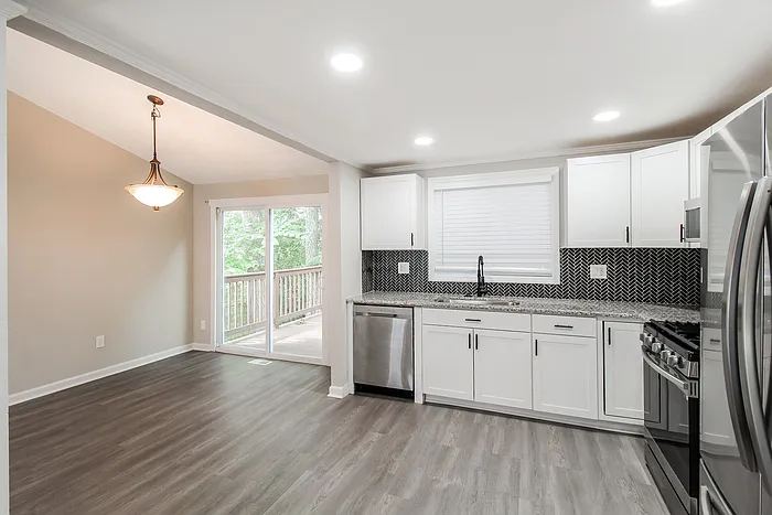 6158 Raintree Bnd — Photo 4