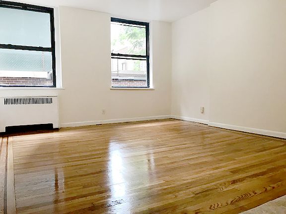 2nd image of 235 E 39th St APT 2R