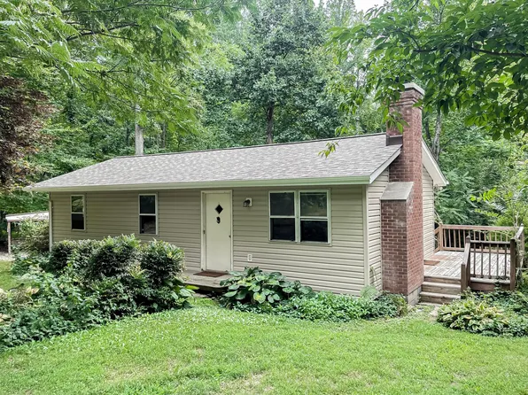 9395 Marcus Ln, La Plata, MD 20646