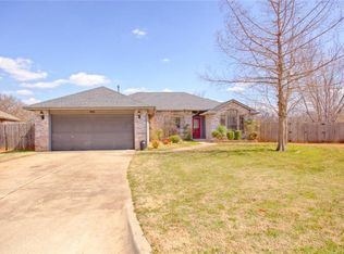 900 NW 168th St, Edmond, OK 73012
