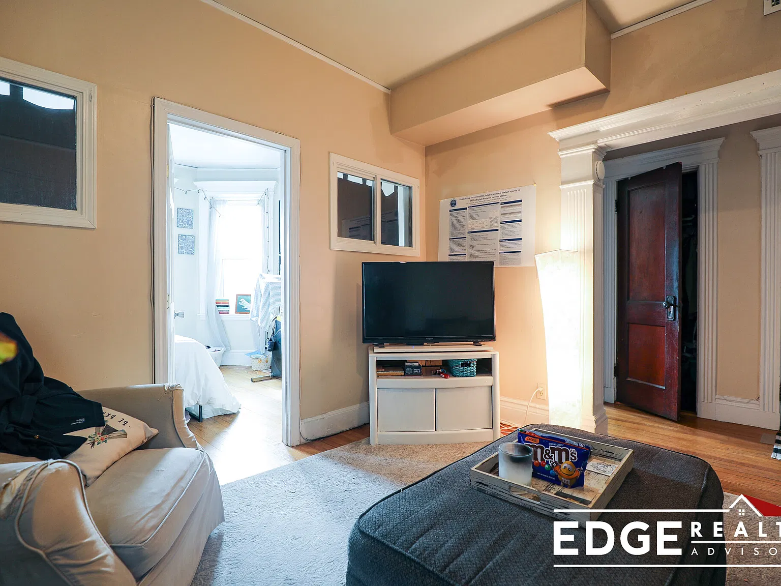 4 bed, 1.5 bath, 1200 sqft, $4,400 — Photo 4