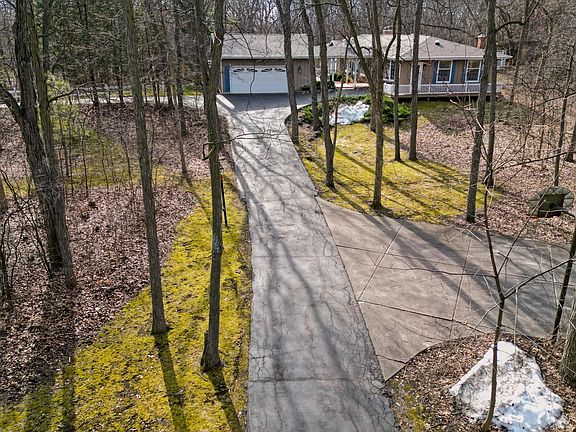 4th image of 3419 W Rollingwood Dr